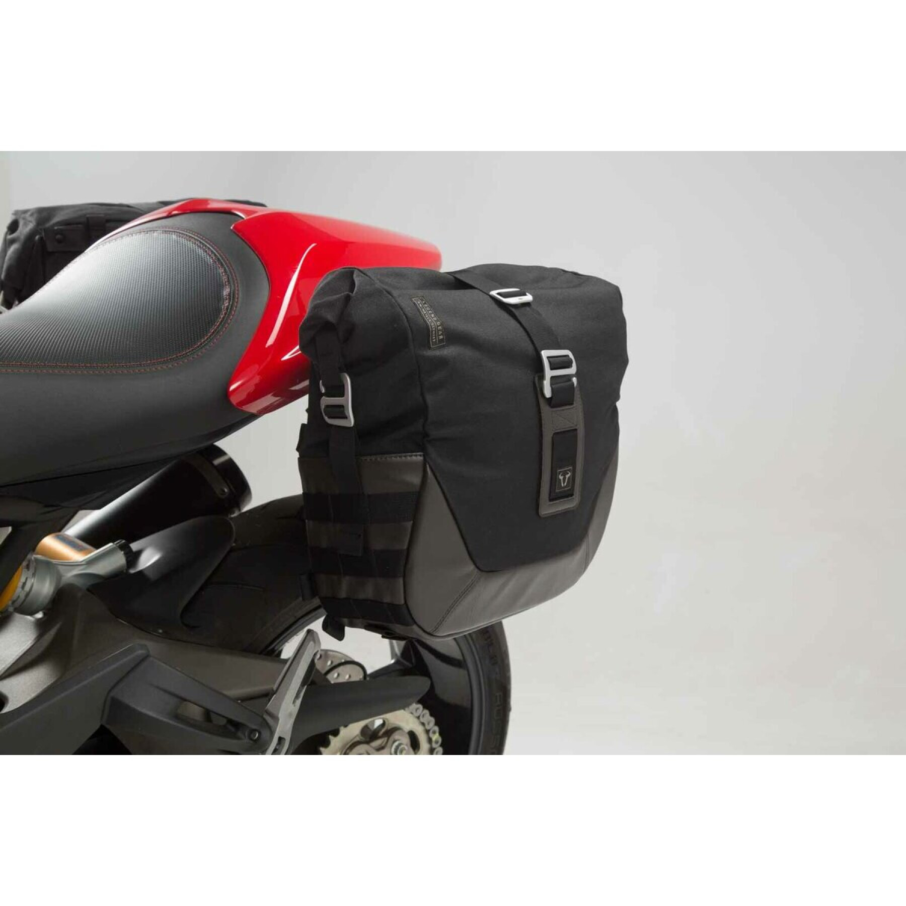 Seitentaschensystem SW-Motech Legend Gear Ducati Monster 1200/S